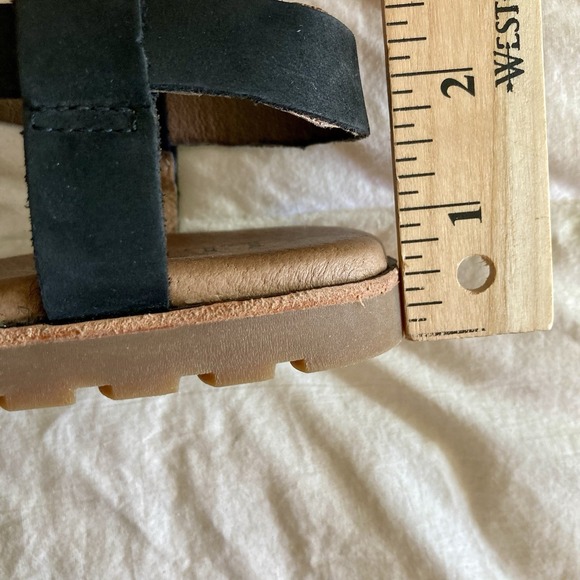 LL Bean Women's Lakewashed Sandals Black US 9M Nubuck Leather Ankle Strap EUC - Picture 13 of 13